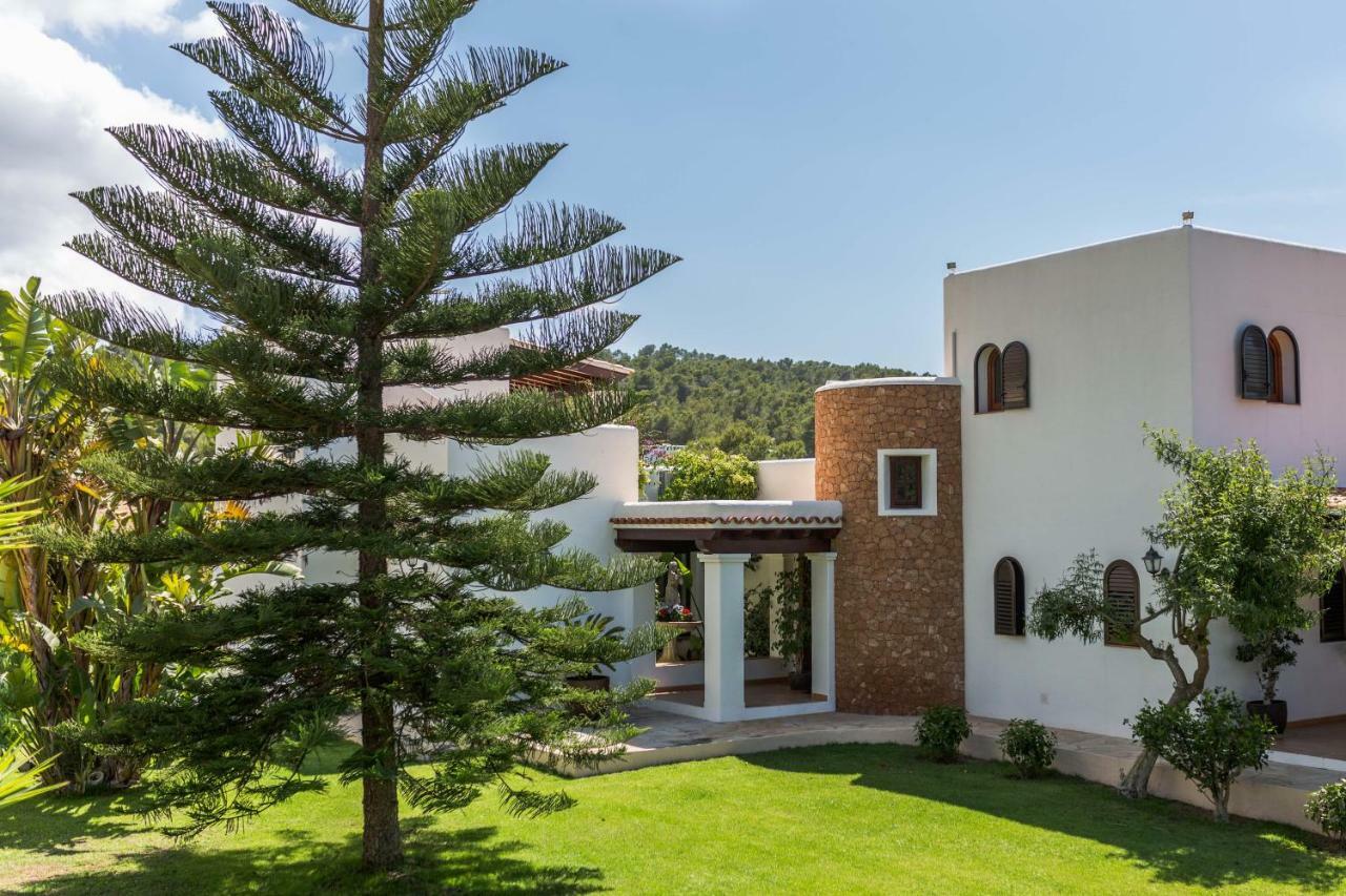 Villa Ca Na Vinya Cala Tarida  Exterior photo